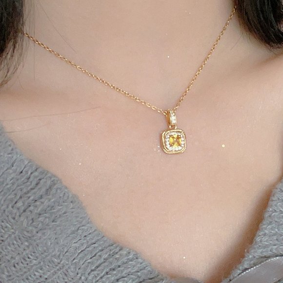 Yellow Sugar Cube Crystal Zircon Necklace - Picture 15 of 16